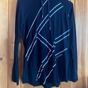 Long sleeve with hood